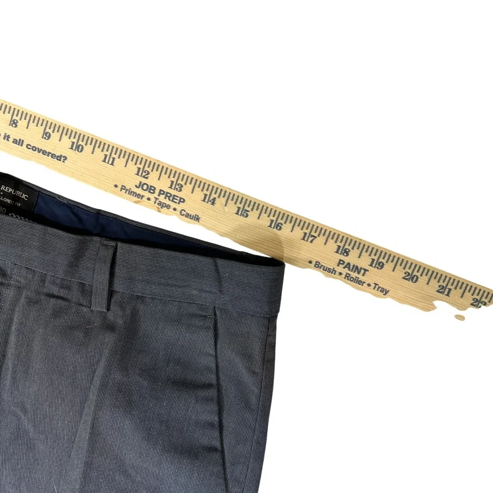 Banana Republic Chino Pants Men 34x30 Grey Tailored Fit Non-Iron Cotton Trousers